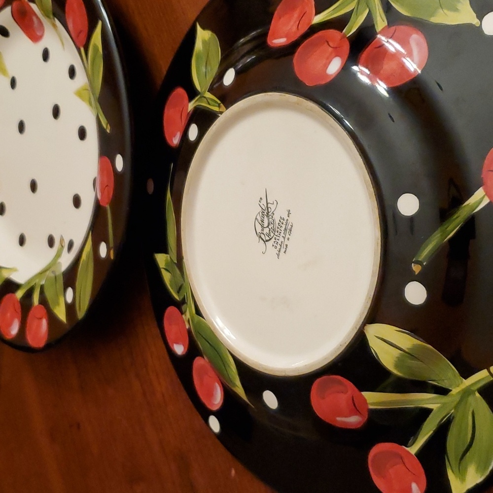 Boulevard  Hand painted Dinner Plates by Tabletops  A set of 2 - Picture 5 of 5